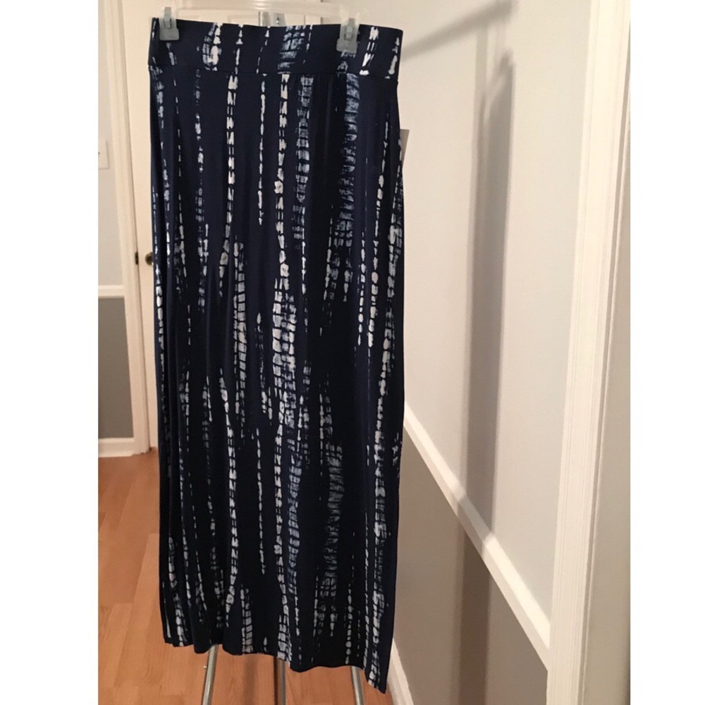 Tie-die Printed Maxi Skirt. NWT.